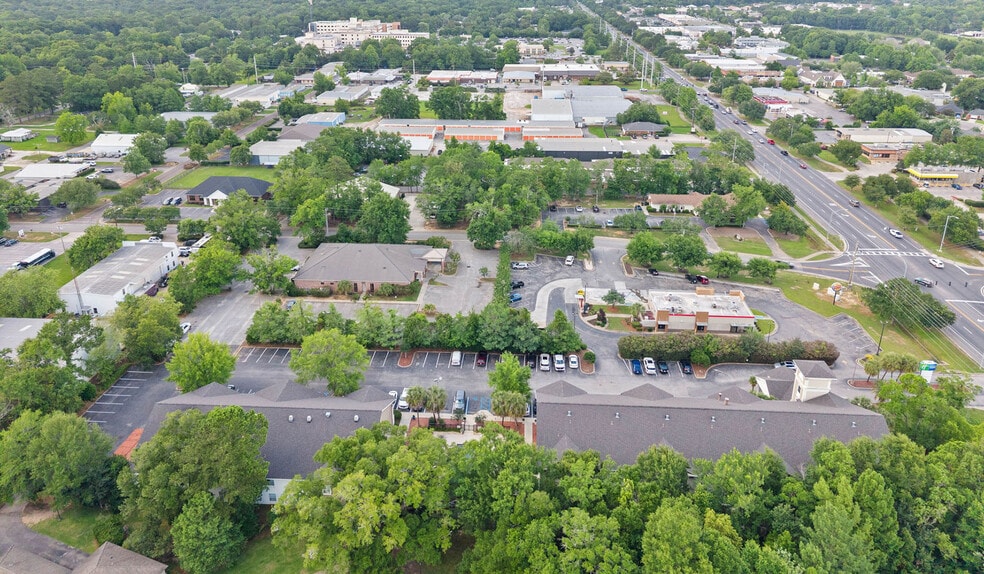More Photos Of 19751 S Greeno Rd, Fairhope Hotel For Sale