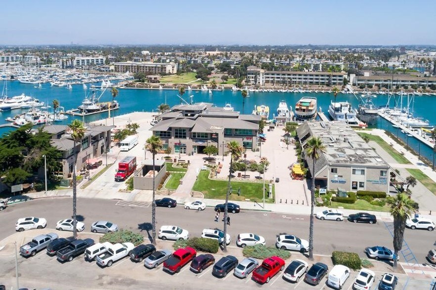 More Photos Of 3500 S Harbor Blvd, Oxnard General Retail For Sale