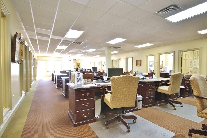 More Photos Of 5020 Route 9W, Newburgh Office For Lease