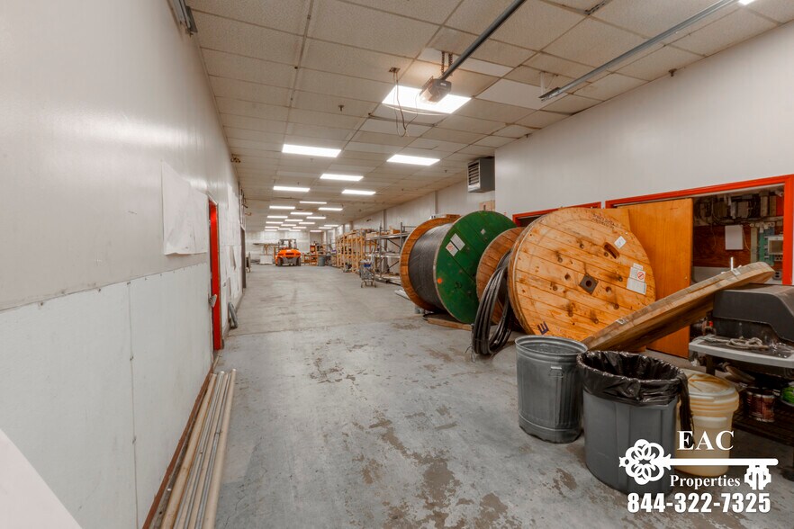More Photos Of 20 Crescent St, Stamford Warehouse For Sale