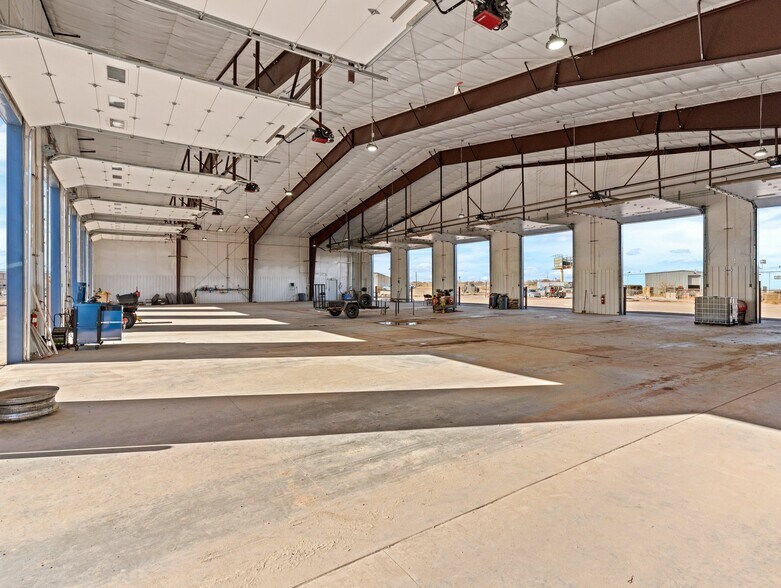 More Photos Of 20 Monarch Ln, Pueblo Industrial For Sale
