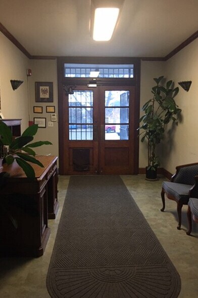 More Photos Of 725 Folger Ave, Berkeley Loft Creative Space For Sale