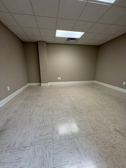 More Photos Of 4135 Industry Way, Flowery Branch Warehouse For Lease