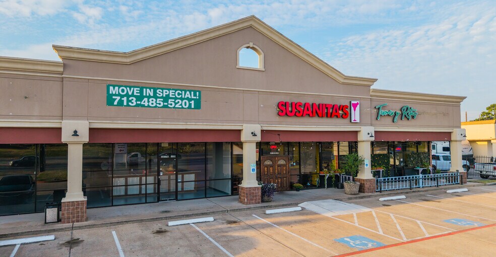 More Photos Of 4915 Fm 2920 Rd, Spring Unknown For Lease