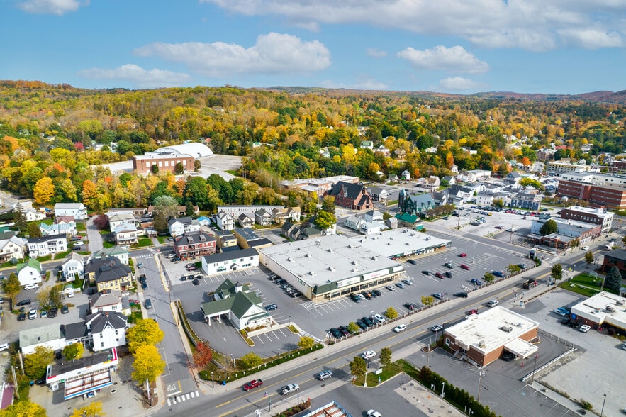 More Photos Of 355 N Main St, Barre City General Retail For Lease