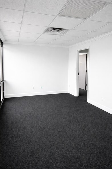 More Photos Of 3720 4th Ave S, Birmingham Medical For Lease
