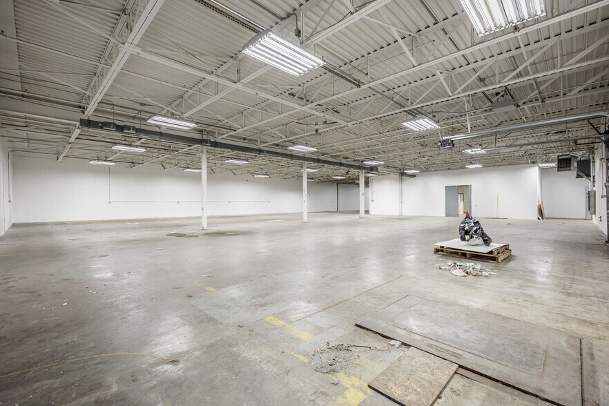 More Photos Of 740 Driving Park Ave, Rochester Light Manufacturing For Lease