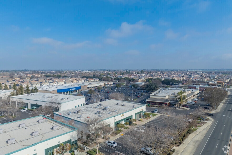 More Photos Of 121 Sand Creek Rd, Brentwood Research And Development For Lease