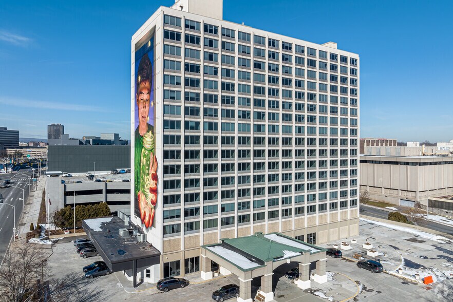 More Photos Of 50 Morgan St, Hartford Apartments For Sale