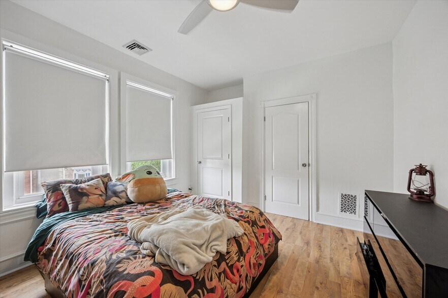 More Photos Of 222 Buckingham Pl, Philadelphia Apartments For Sale