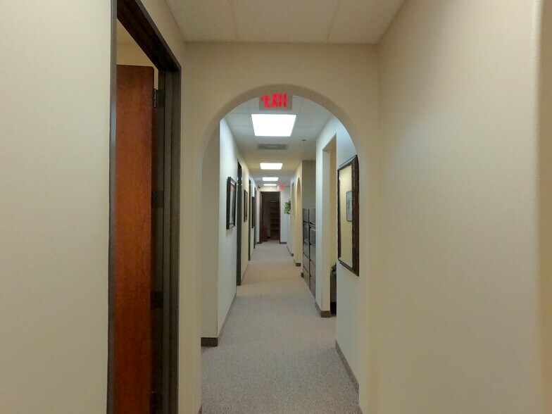 More Photos Of 6570 Naaman Forest Blvd, Garland Medical For Sale