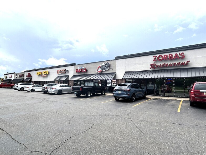 More Photos Of 26582-26678 Telegraph Rd, Flat Rock Freestanding For Lease
