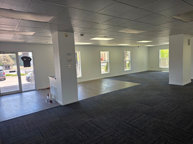 More Photos Of 3690 N Academy Blvd, Colorado Springs Office For Sale