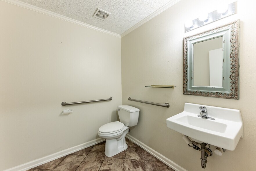 More Photos Of , Huntsville General Retail For Sale