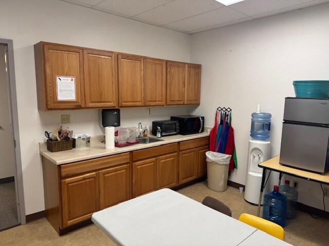 More Photos Of 115 E Flaming Gorge Way, Green River Office For Sale