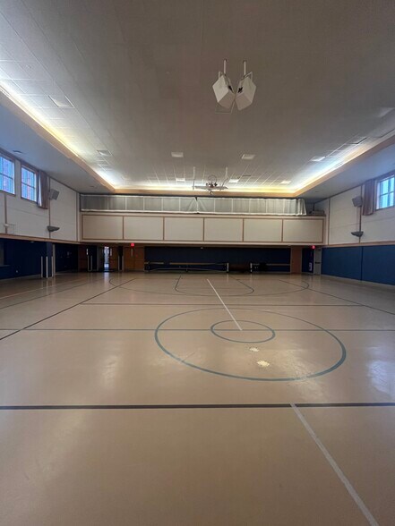 More Photos Of 11 N Fayette St, Mercersburg Flex For Lease