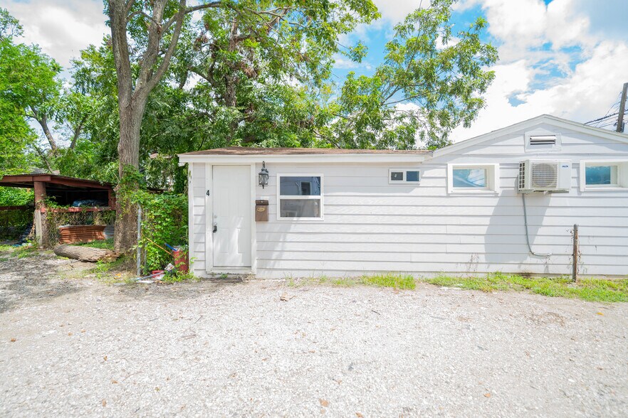 More Photos Of 5101 Crane St, Houston Apartments For Sale