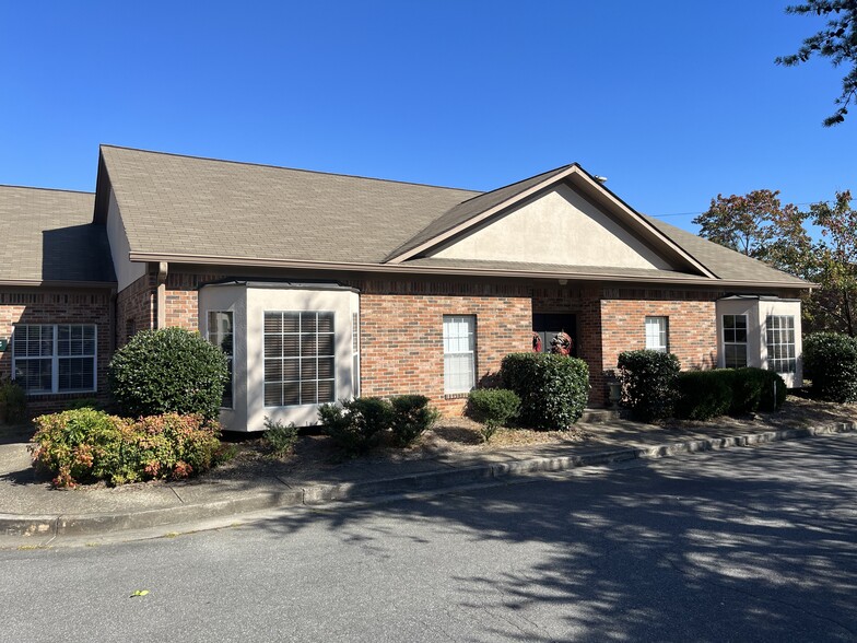 Primary Photo Of 850 Kennesaw Ave NW, Marietta Medical For Lease