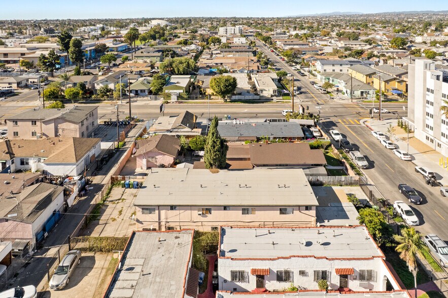 More Photos Of 732 W 76th St, Los Angeles Apartments For Sale