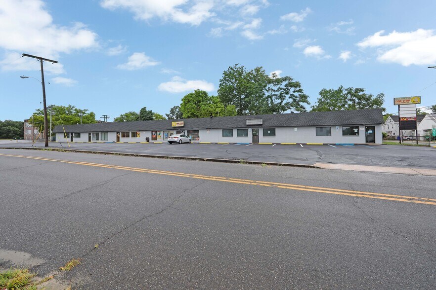 More Photos Of 201-211 Kates Blvd, Millville General Retail For Sale