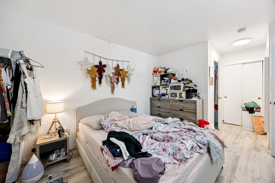 More Photos Of 263 La Pala Dr, San Jose Apartments For Sale