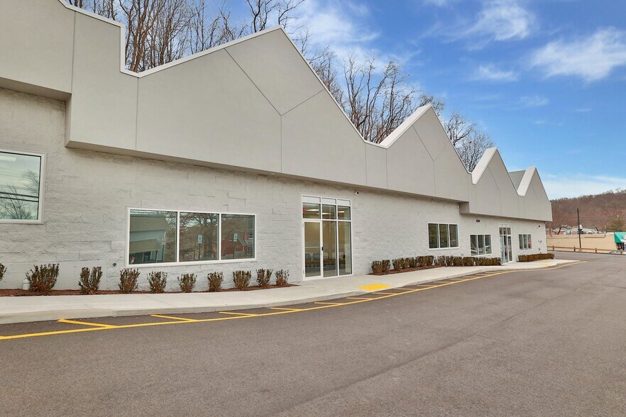 More Photos Of 10 Waldron Ave, Nyack Storefront For Lease
