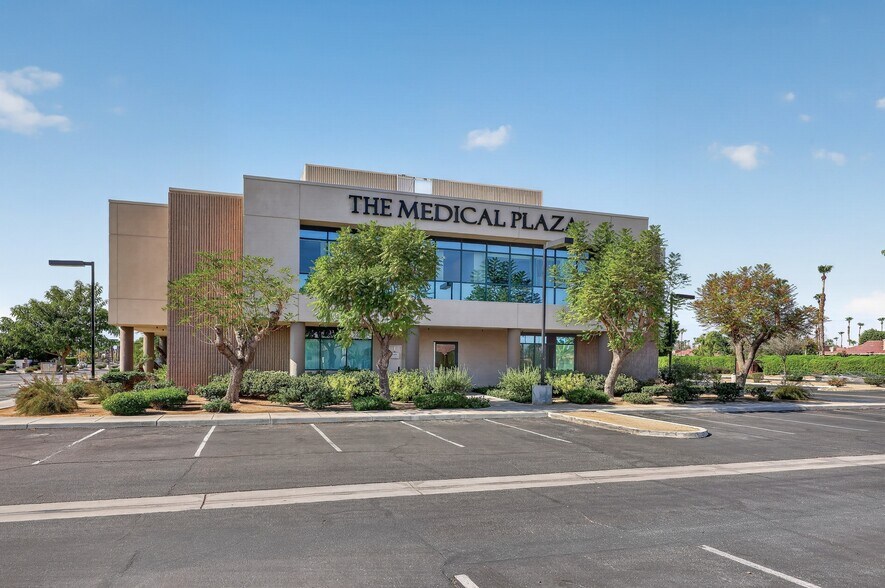 More Photos Of 41120 Washington St, Bermuda Dunes Medical For Lease