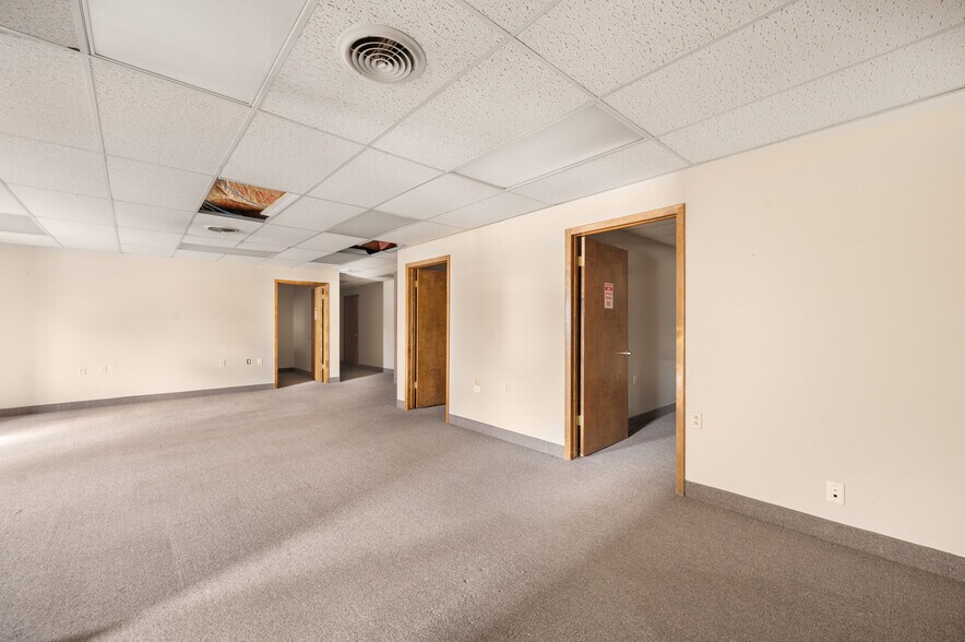 More Photos Of 203 S 3rd Ave, Big Rapids Medical For Sale