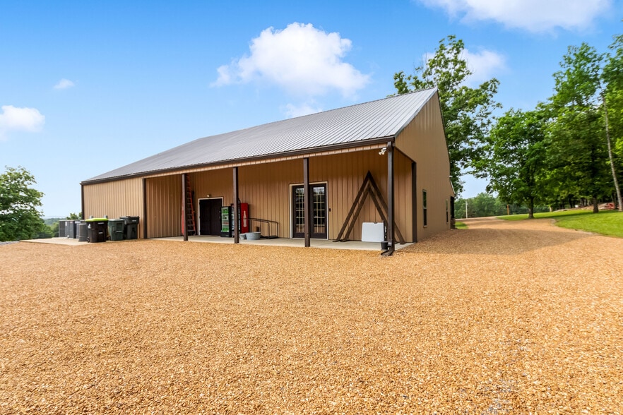 More Photos Of 1049 Oregon Rd, Lascassas Specialty For Sale