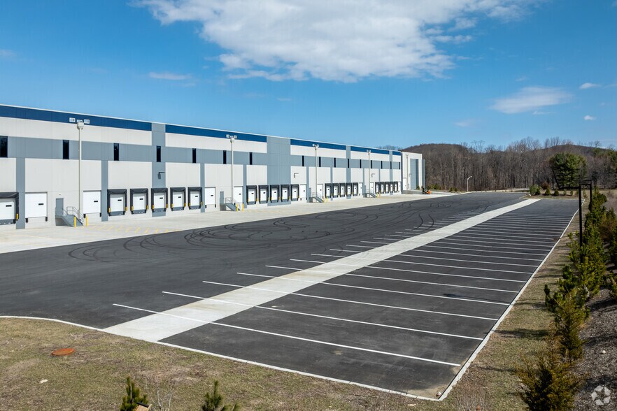 More Photos Of 2000 International Dr, Mount Olive Unknown For Lease