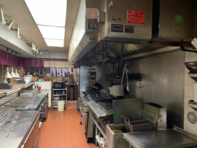 More Photos Of 3109-3133 Watson Rd, Saint Louis Freestanding For Lease