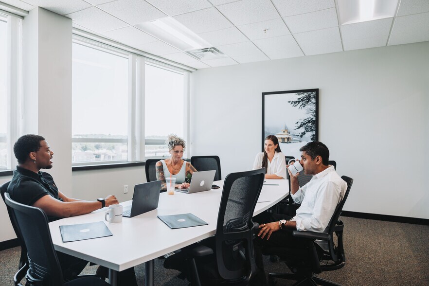 More Photos Of 500 Cummings Ctr, Beverly Office For Sale