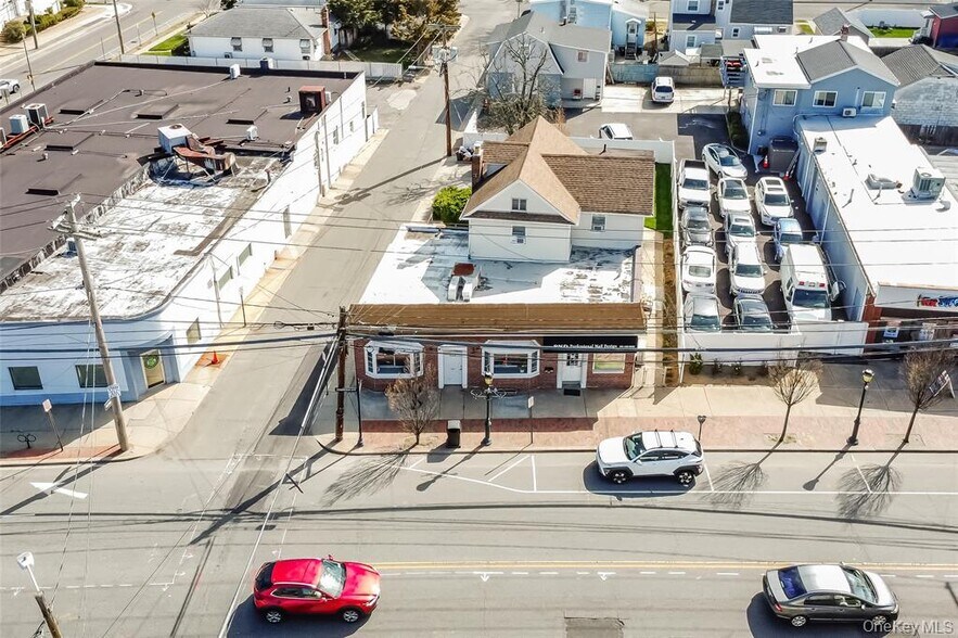 More Photos Of 222 Hempstead Ave, Lynbrook Storefront Retail Residential For Sale