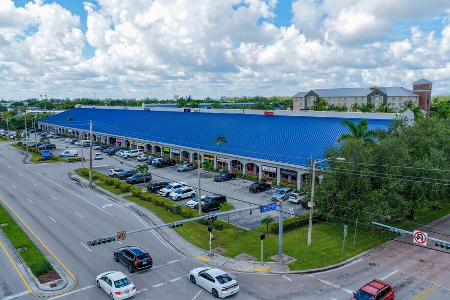 Primary Photo Of 2600 NW 87th Ave, Doral Storefront Retail Office For Lease