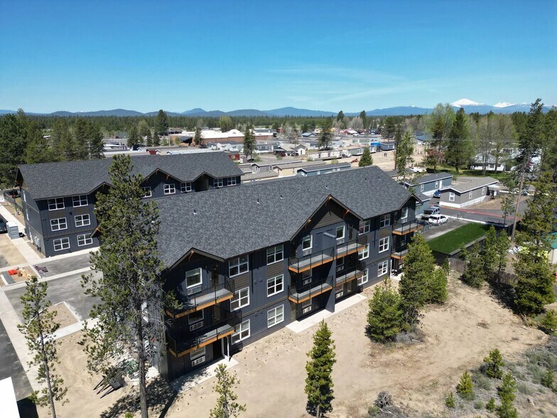 More Photos Of 51376 Preble Way, La Pine Apartments For Sale