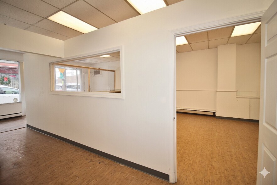 More Photos Of 429 N State St, Clairton Storefront Retail Office For Sale