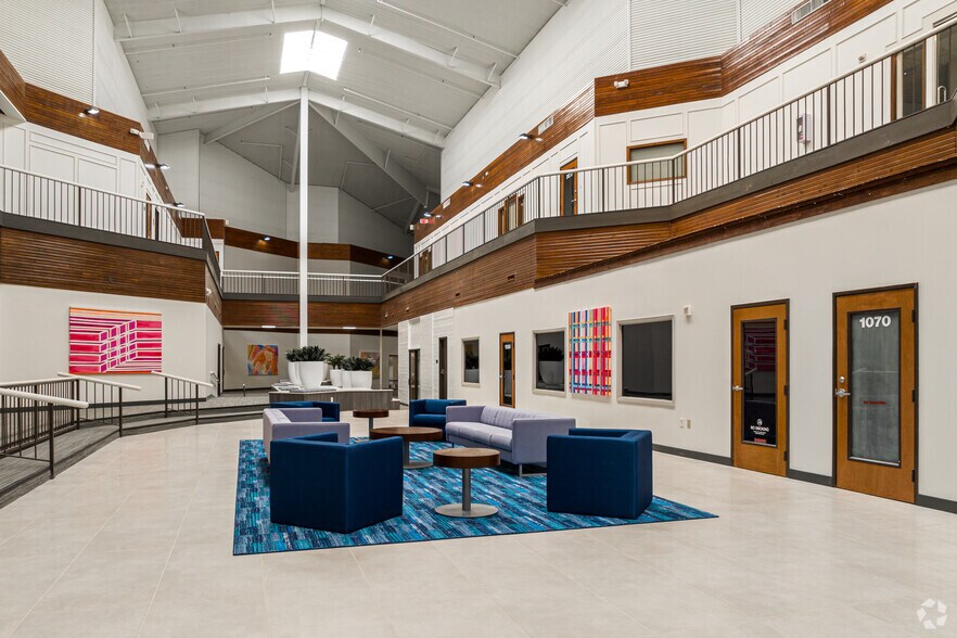 More Photos Of 1001 Cross Timbers Rd, Flower Mound Coworking Space