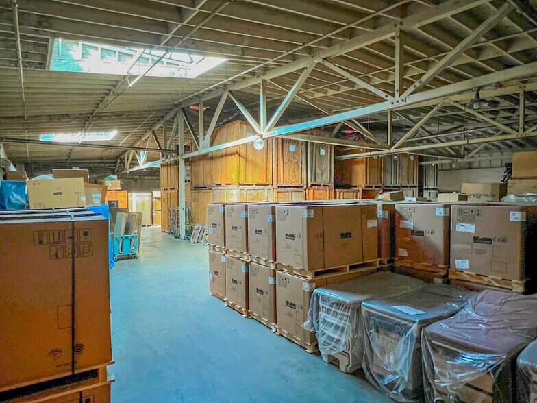 More Photos Of 301 Van Ness Ave, Fresno Warehouse For Sale