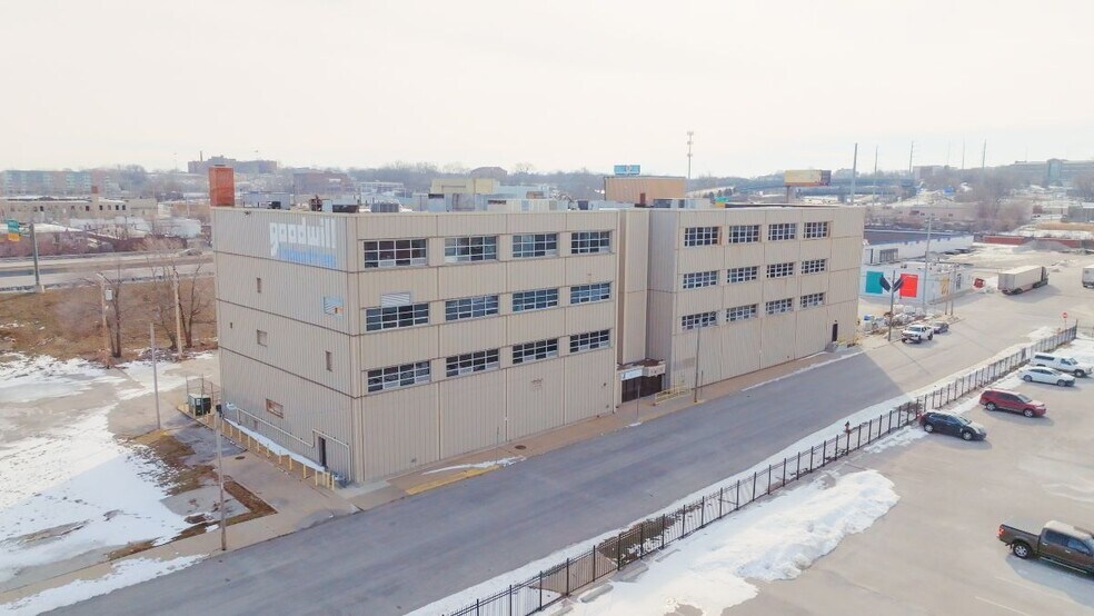 More Photos Of 1817 Campbell St, Kansas City Office For Sale