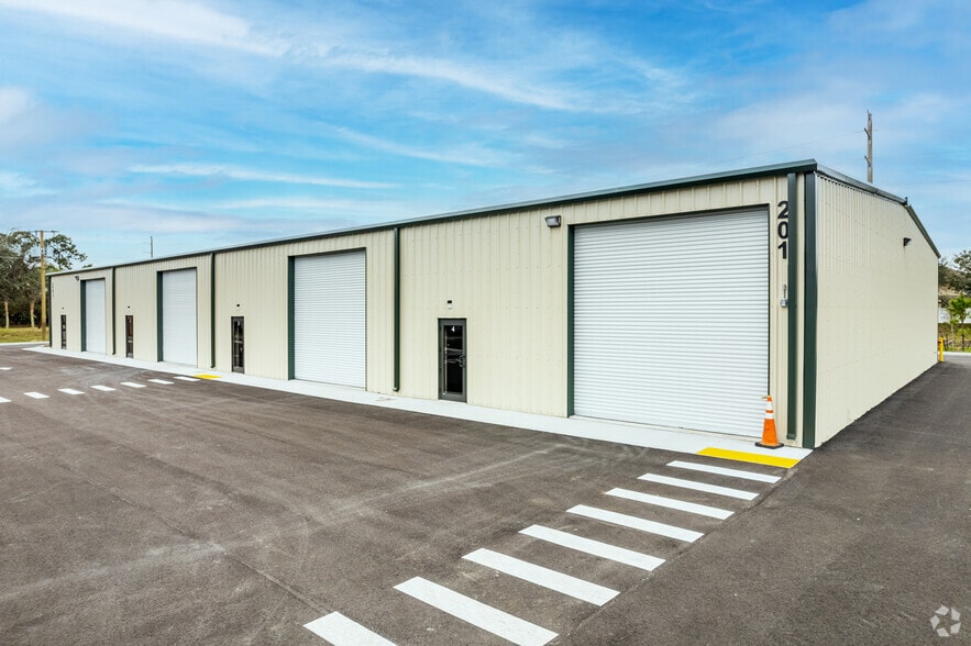 Primary Photo Of 201 Wallace Ave, Lehigh Acres Warehouse For Lease