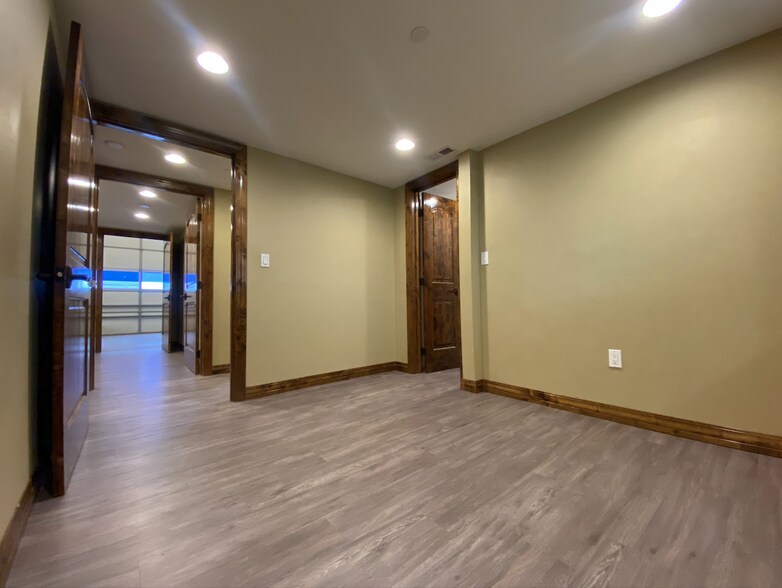 More Photos Of 1933 Dolores Way, Carbondale Industrial For Lease