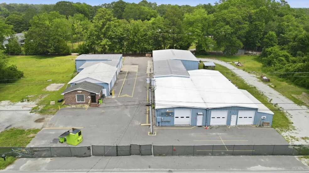 Primary Photo Of 3102 Oaks Rd, New Bern Warehouse For Lease