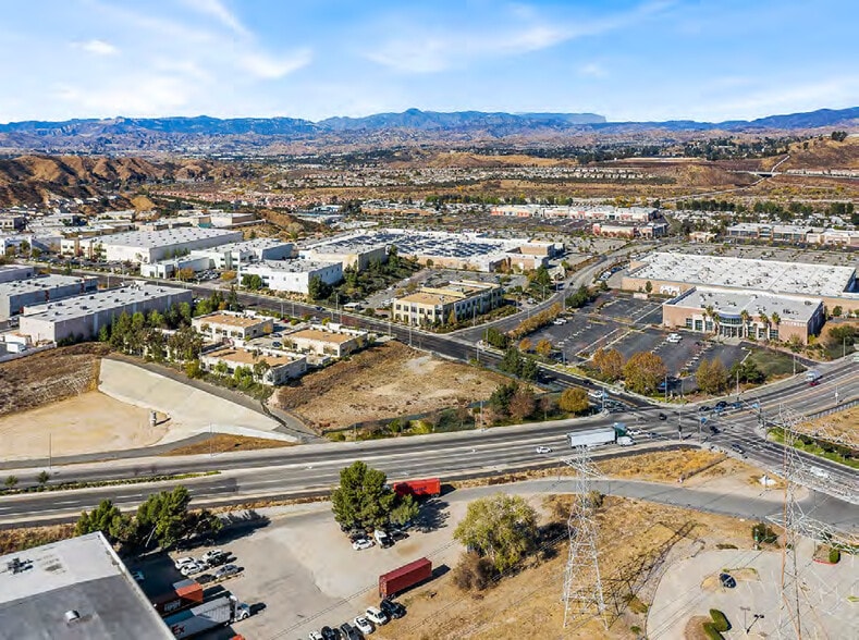 More Photos Of 21060 Centre Pointe Pky, Santa Clarita Medical For Sale