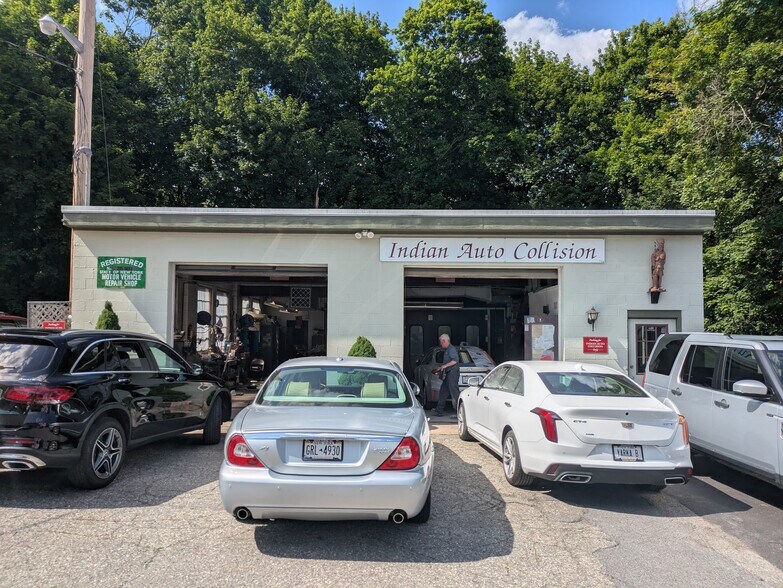 Primary Photo Of 13 Edgemont Rd, Katonah Auto Salvage Facility For Lease