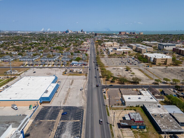 More Photos Of 3211 Ayers St, Corpus Christi Storefront For Sale