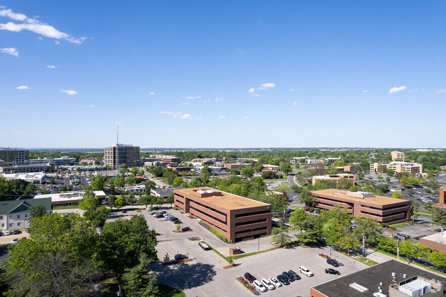 More Photos Of 675 Old Ballas Rd, Creve Coeur Medical For Lease