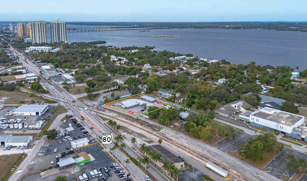 More Photos Of 3327 Railroad St, Fort Myers Warehouse For Sale