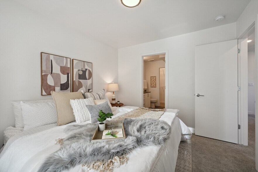 More Photos Of 8707 Ralston Rd, Arvada Apartments For Sale