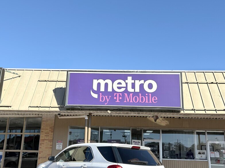 More Photos Of 2-34 Phillips Dr, Birmingham Unknown For Lease