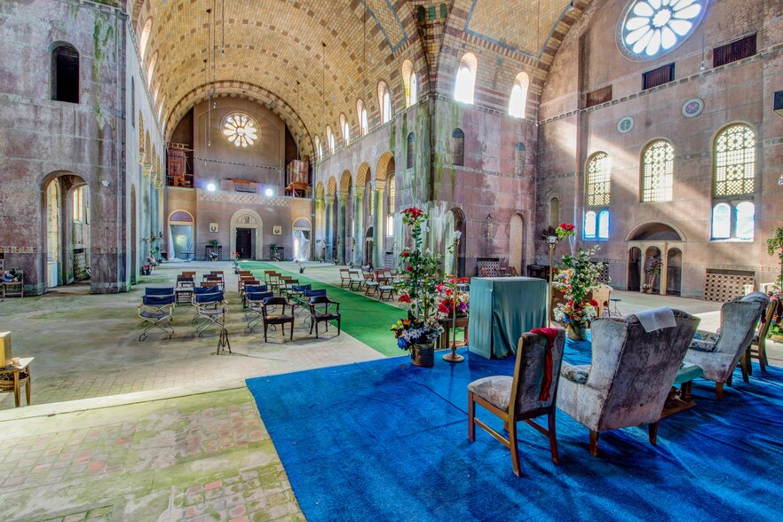 More Photos Of 575 Humboldt Pky, Buffalo Religious Facility For Sale